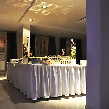 Hotel Pojezierze 2*