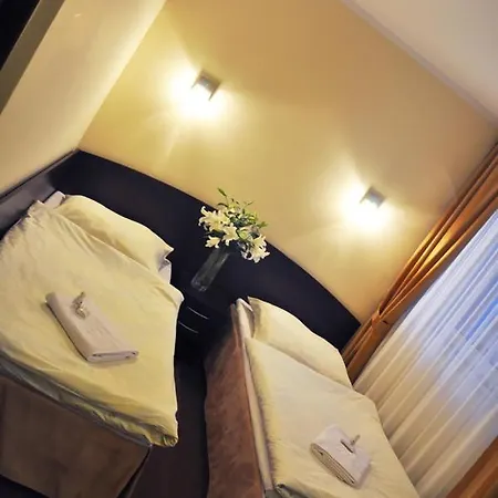 Pojezierze מלון שצ'צ'ינק